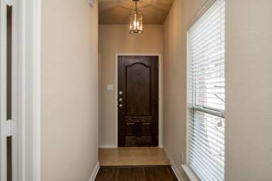 Main picture of 9917 Boyton Canyon Rd
