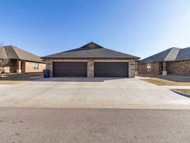 Main picture of 1828 Post Oak Rd