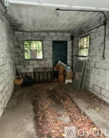Main picture of 10 Shepard St