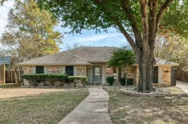 Main picture of 922 Kingston Dr