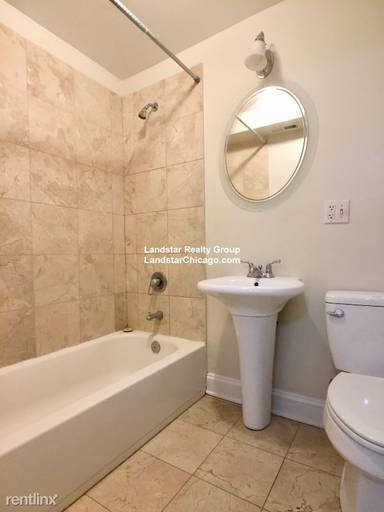 Main picture of 1057 W Thorndale Ave