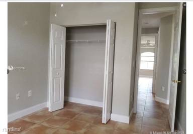 Main picture of 20743 SW 91st Ct