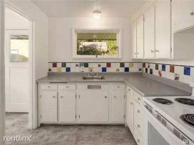 Main picture of 10029 11th Ave NW
