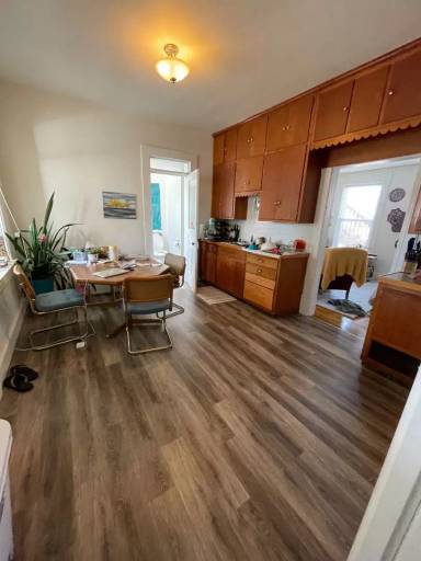 Main picture of 1512 Market St