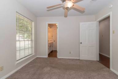 Main picture of 5310 Windy Hill Rd