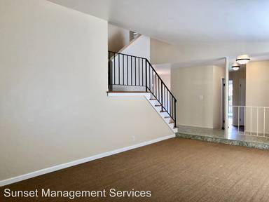 Main picture of 648 Wakefield Rd