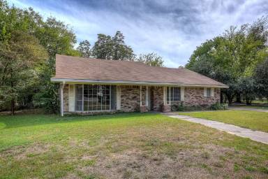 Main picture of 6426 Chapman Dr