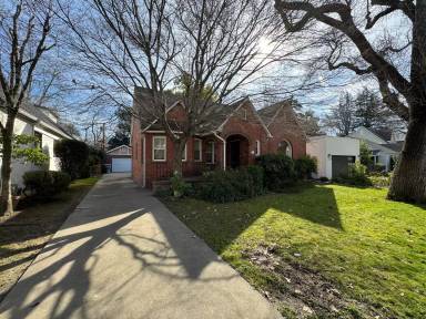 Main picture of 411 34th St