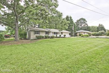 Main picture of 2851 Crabapple Ln