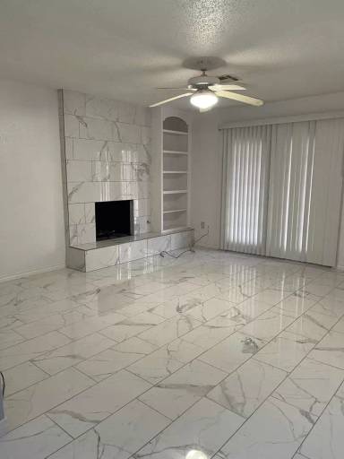 Main picture of 327 NE Skyline Cir