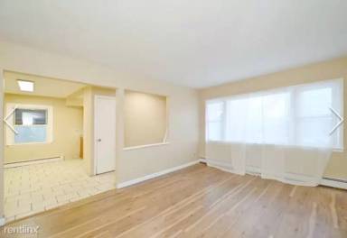 Main picture of 409 Cromwell Ave