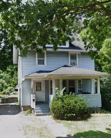 Main picture of 793 Woodbine Ave