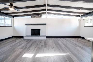 Main picture of 5131 Barstow St