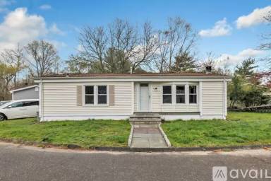 Main picture of 12 Crescent Park Rd