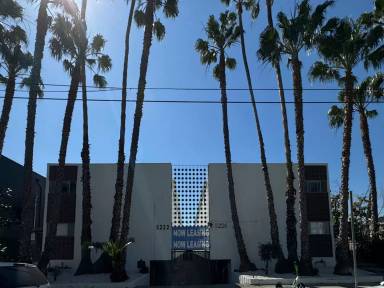 Main picture of 5222 Lexington Ave