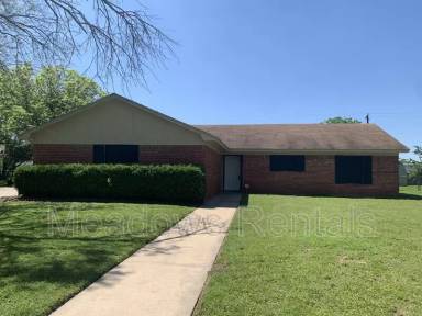 Main picture of 104 Thompson Cir