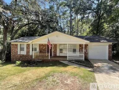 Main picture of 2413 Mayfair Rd