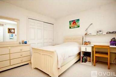Main picture of 277 Prestwick Way