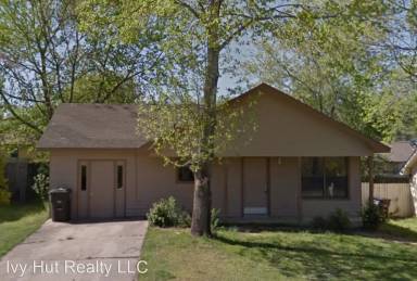 Main picture of 11 Greenway Ct
