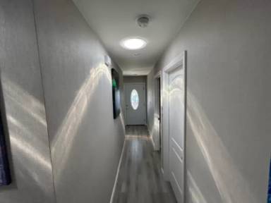Main picture of 5366 Pine Ave