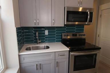 Main picture of 3945 Baring St