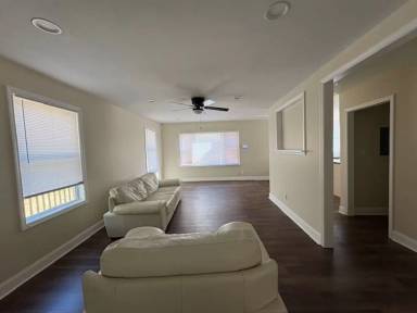 Main picture of 3826 John Marshall Rd