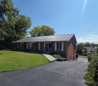 Main picture of 112 E 9th Ave