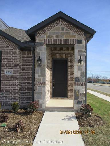 Main picture of 6700 Windlord Dr