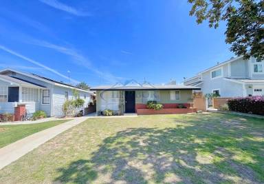 Main picture of 820 Amapola Ave