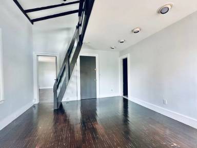 Main picture of 115 Dwight St