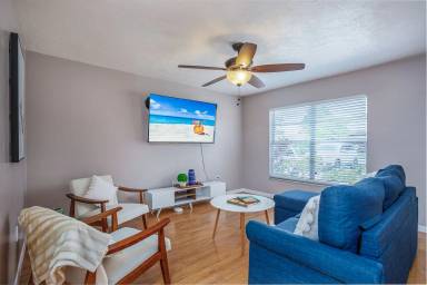 Main picture of 5876 Countrywood Dr