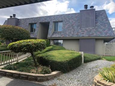 Main picture of 1535 Castlerock Ave