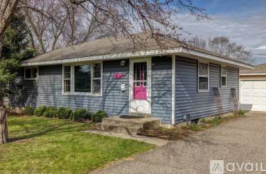 Main picture of 7633 Xerxes Ave S