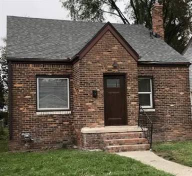 Main picture of 7035 Yacht Ave