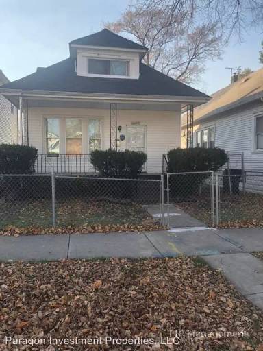 Main picture of 10112 S Yale Ave