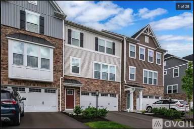 Main picture of 131 Lupine Dr