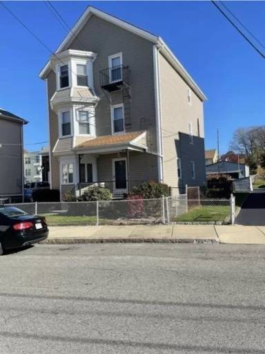 Main picture of 18 Bogle St