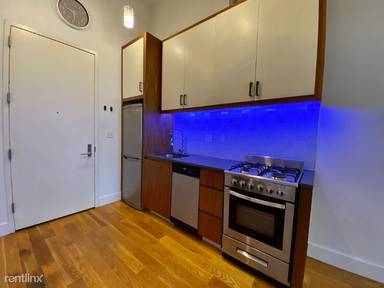 Main picture of 949 Willoughby Ave