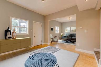 Main picture of 2315 Berg St