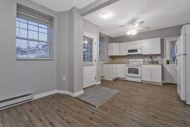 Main picture of 301 W Wilkes Barre St