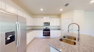 Main picture of 683 Coastline Way