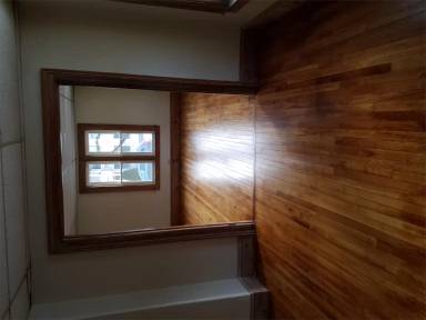 Main picture of 1045 Pine St