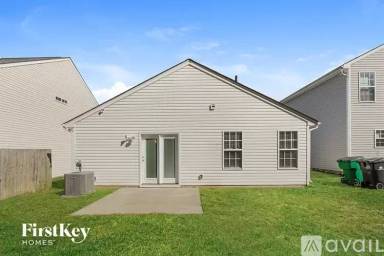 Main picture of 5638 Oak Dr