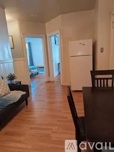 Main picture of 705-707-707a Clayton St