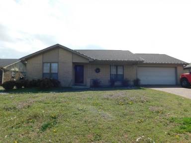 Main picture of 2906 Kendall Ave