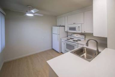 Main picture of Plum Street Garden Apartments