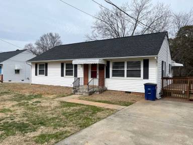 Main picture of 343 Elmwood Dr