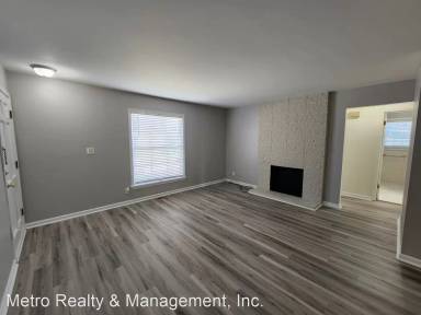 Main picture of 1938 Goldsmith Ln