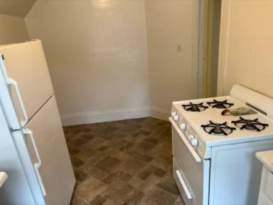 Main picture of 1215 Maple Ave