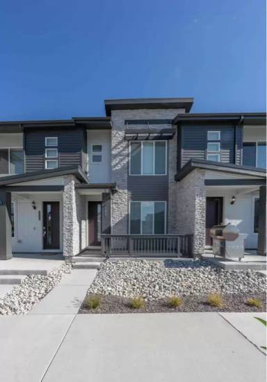 Main picture of 2037 S Vance Way